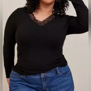Torrid Black Super Soft Rib Lace Trim V-Neck Top Stretch size 2X